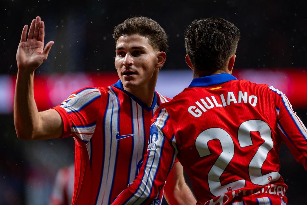 掐动作虽然 掐动作虽然